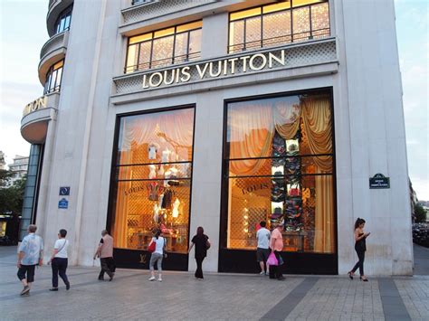 louis vuitton paris france store